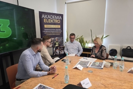 www.akademia-elektro.pl