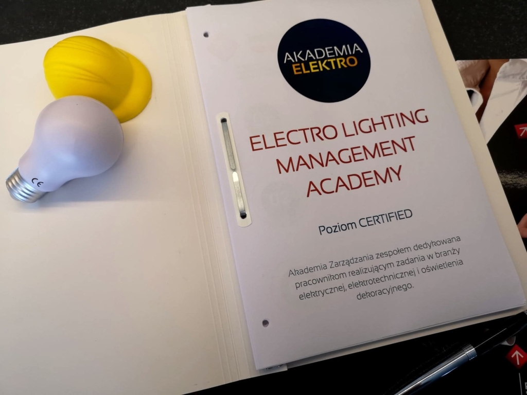 www.akademia-elektro.pl